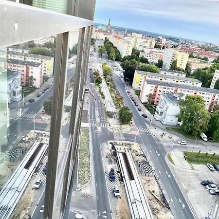 Hanza Tower Silver 20 Pool & Jacussi Daire Szczecin